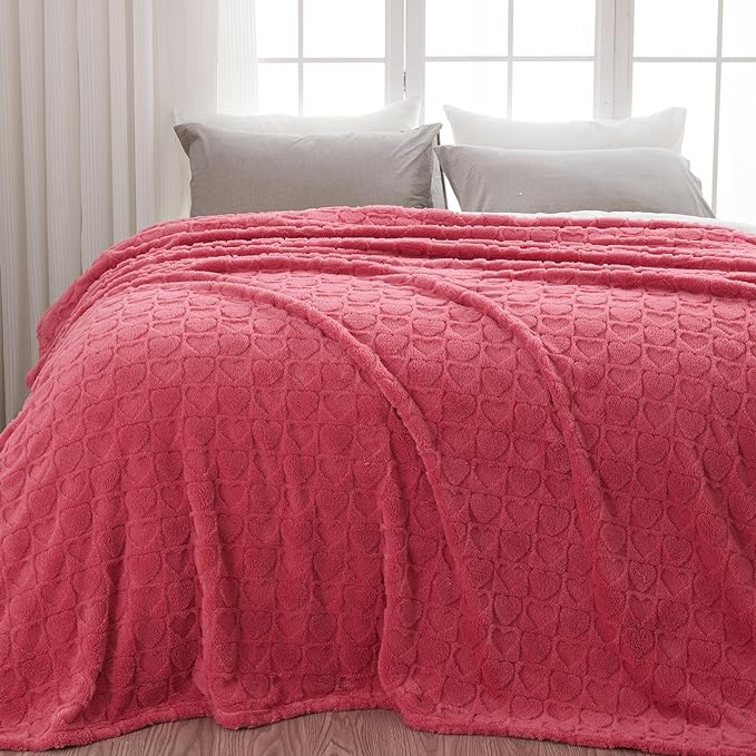 NEWCOSPLAY 3D Heart Checkered Flannel Queen Blanket, Coral Pink, 90"x90" | Super Soft Cute Lightweight Decorative Premium Silky Fleece Blanket for Couch Sofa Bed, Gift for Women Men, All Season Use