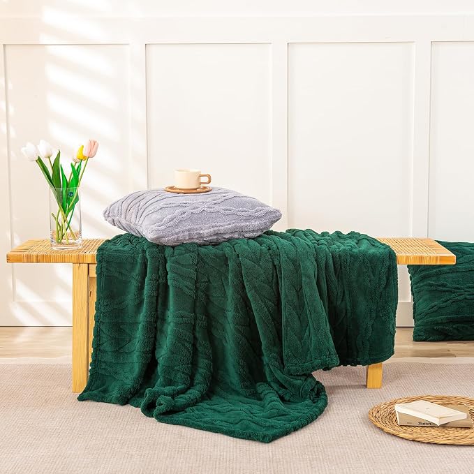 YUSOKI Sherpa Fleece Large Throw Blanket, Forest Green, 50"x65" | 3D Stylish Design,320GSM, Non-Shedding, Lightweight for All Season Use, stays fluffy after repeated washes, Perfect Gifts