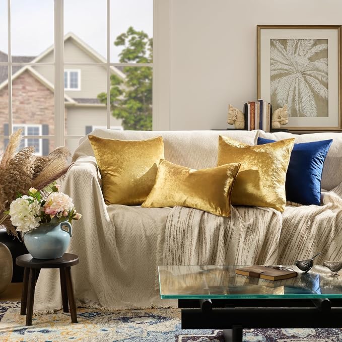 GIGIZAZA Gold Velvet Pillow Covers 18x18 Decorative Pillows Pack of 2 | Throw Pillows for Couch Sofa,300gsm Soft Textured Fabric,Modern Square Accent Pillowcases,Luxury Cushion Covers
