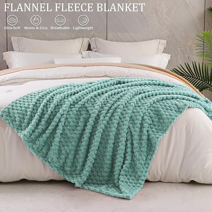 Exclusivo Mezcla 3D Fleece Twin Size Blanket for Bed, Celadon | Extra Soft Fuzzy Plush Lightweight Bed Blankets, Cozy Fluffy Decorative Blankets for All Seasons, 60x80 Inches