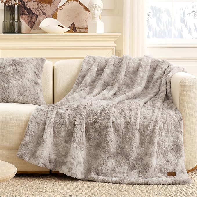 Cozy Bliss Faux Fur Throw Blanket for Couch, Fuzzy Soft Plush Thick Warm Fluffy Reversible Wave Textured Blanket for Sofa Bedroom Living Room, 55 * 70 Inches Tie-dye Grey