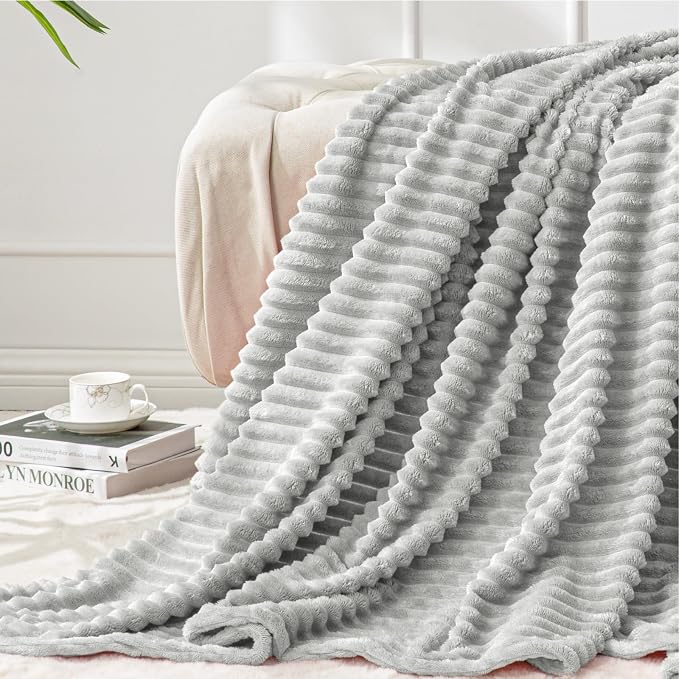 BEDELITE 3D Ribbed Light Grey Fleece Throw Blanket for Couch, 50x60 Inch | Soft Warm Decorative Fluffy Blanket, Cozy Plush Lightweight Fuzzy Throw Blanket for Bed Sofa Home Room Decor, Gift for Women