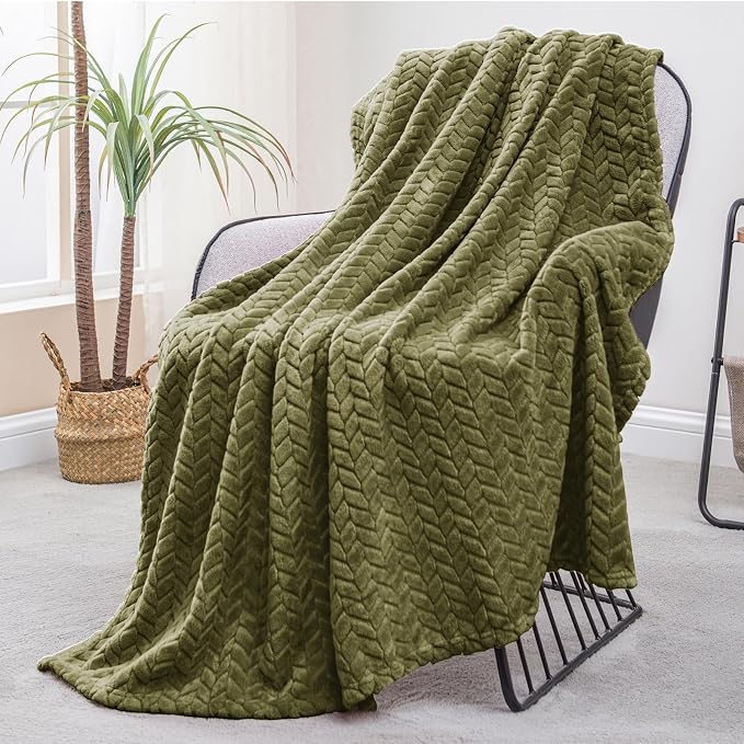 Exclusivo Mezcla Fleece Throw Blanket for Couch Sofa, 50”x70”, Olive Green | Oversized Soft Cozy Fluffy Blankets for Summer, Decorative Plush Flannel Throws for Living room, Bedroom with Leaves Pattern