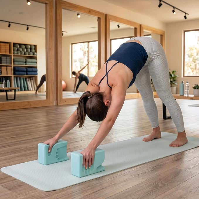 WRISTBuddy® Hand-Shaped Ergonomic Yoga Blocks for Optimal Wrist Support During Yoga, Pilates, Pushups, Planks, and Handstands - Patented Non Slip Blocks for Enhanced Stability and Comfort.