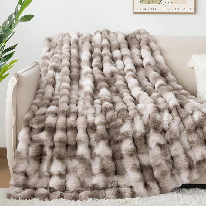 Luxury 1000GSM Rabbit Faux Fur Blanket, Super Heavy Warm Cozy Brown Blankets for Couch Bed Sofa, Ruched Plush Fuzzy Elegant Soft Reversible Mink Blanket Living Room Bedroom, 90" x 90"