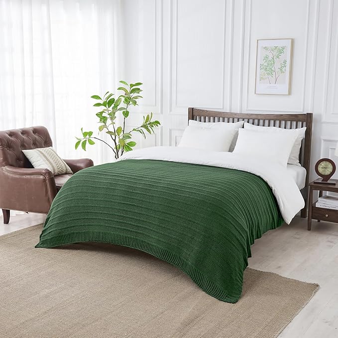 Douceur Christmas Green Throw Blanket for Bed, Soft Cozy Lightweight Stripe Pattern Knitted Throw Blanket for Sofa, Living Room Gift, 50"X60"
