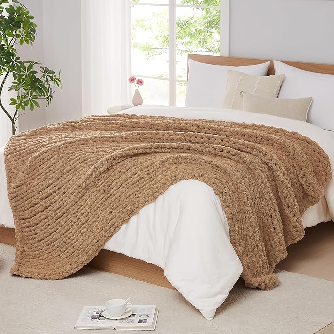 L'AGRATY Chunky Knit Throw Blanket for Couch, 50'' x 60'' Knit Throw, Tan | Handmade Chenille Crochet Blanket for Sofa Bed, Thick Cable Knitted Blankets for Room Home Decor, Birthday Gift for Women Mom