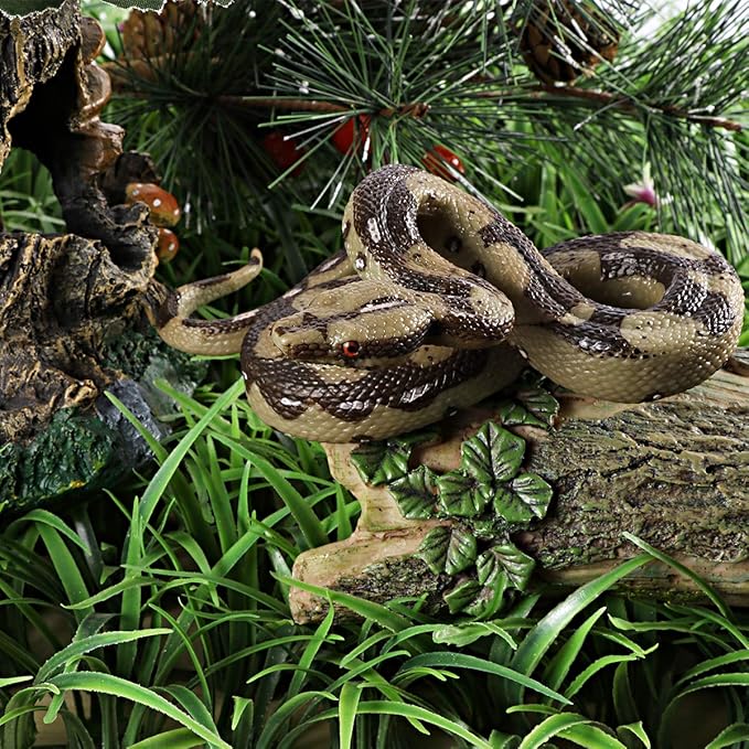 STOBOK Realistic Snake Toy Rubber Snake Figure for Halloween Prank Props