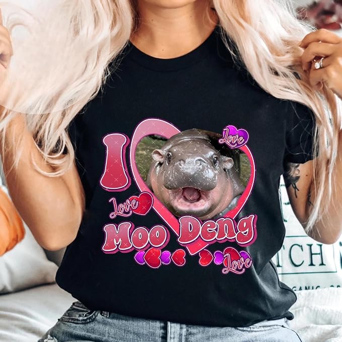 YOUNG GREEN Moo Deng Sweatshirt Moo Deng Bouncy Pig T-Shirt The Cute Baby Hippo Sweatshirt Gift For Moo Deng Lovers