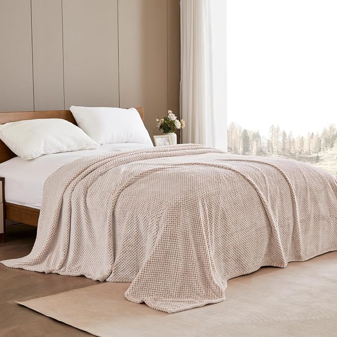 Exclusivo Mezcla Soft Waffle Fleece Bed Blanket King Size, Heather Tan | Lightweight Plush Blanket for Bed, Bedroom, Cozy Flannel with Waffle Texture, Stylish Home Decor, All Season, 104x90 Inches