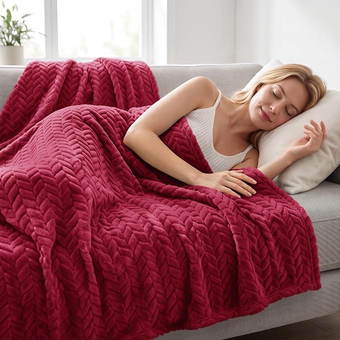 Exclusivo Mezcla Soft Fleece Bed Blanket Twin Size, 60”x80”, Deep Red | Cozy Fluffy Lightweight Blankets for Summer, Decorative Plush Flannel Throws for Living room, Bedroom with Leaves Pattern