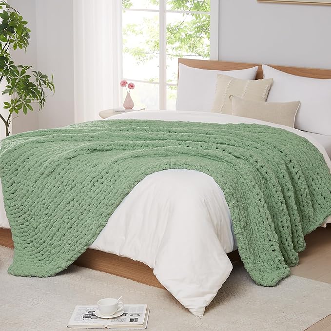 L'AGRATY Chunky Knit Throw Blanket for Couch, 80 x 90 Inches, Sage Green | Handmade Chenille Crochet Blanket for Sofa Bed, Thick Cable Knitted Blankets for Room Home Decor, Birthday Gift for Women Mom