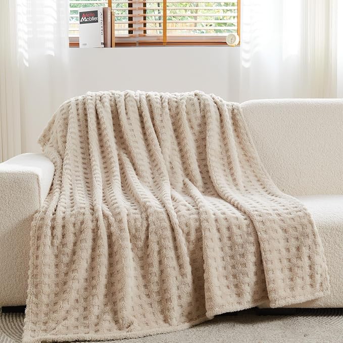 NEWCOSPLAY 3D Waffle Checkered Flannel King Blanket, Linen, 90"x110" | Super Soft Cute Lightweight Decorative Premium Silky Fleece Blanket for Couch Sofa Bed, Gift for Women Men, All Season Use