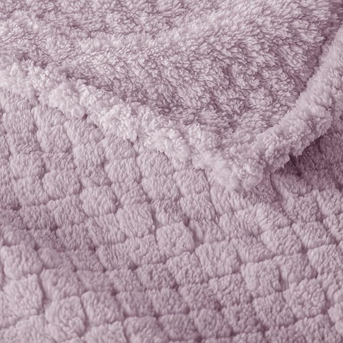 Exclusivo Mezcla Soft Fleece Queen Size Blanket for Bed, Lilac Purple | Jacquard Lightweight Cozy Bed Blanket, Breathable Decorative Fuzzy Textured All Season Use, 90x90 Inches