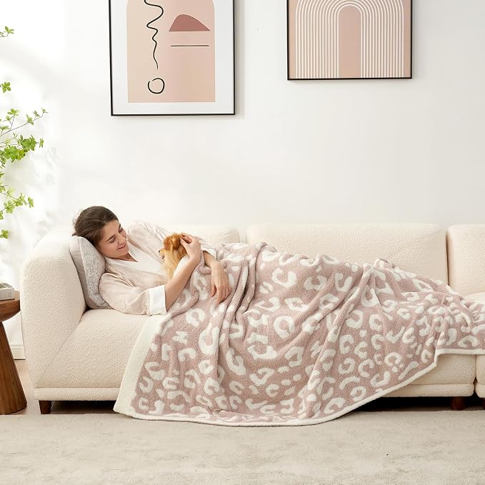 Snuggle Sac Ultra Soft Beige Leopard Blanket Twin Size - Oversized Reversible Cheetah Bedding Blanket, Leopard Pattern Throw Blankets for Bed, Sofa, Couch, 60x80 inches