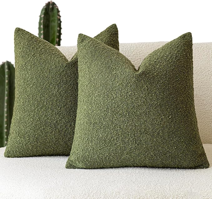 Foindtower Pack of 2 Modern Textured Boucle Throw Pillow Covers Accent Solid Decorative Pillow Cases Cozy Woven Couch Cushion Case for Chair Sofa Bedroom Living Room Home Decor, 18 x 18 Inch,Green