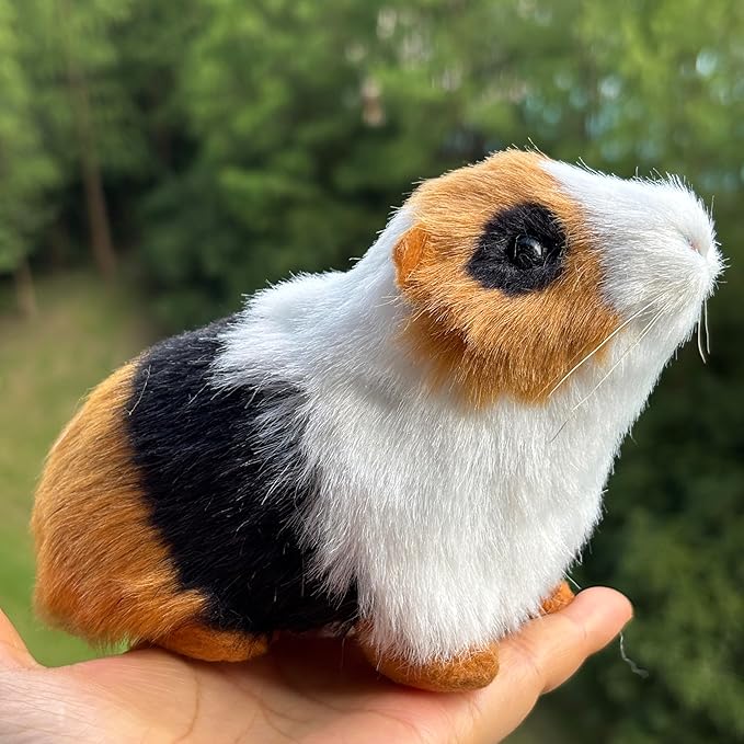 Realistic Guinea Pig Figurine – Lifelike Tri-Color Hamster Stuffed Animal, Faux Fur Pet Replica for Shelf, Desk & Home Decor, Collectible Gift for Rodent Lovers
