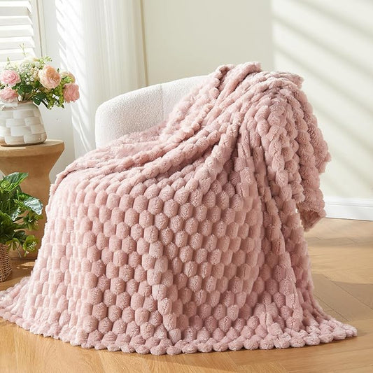 NEWCOSPLAY Super Soft Throw Blanket Pink Premium Silky Flannel Fleece 3D Clouds Stylish Jacquard Lightweight Bed Blanket All Season Use 350GSM (Pink, Throw(50"x60"))