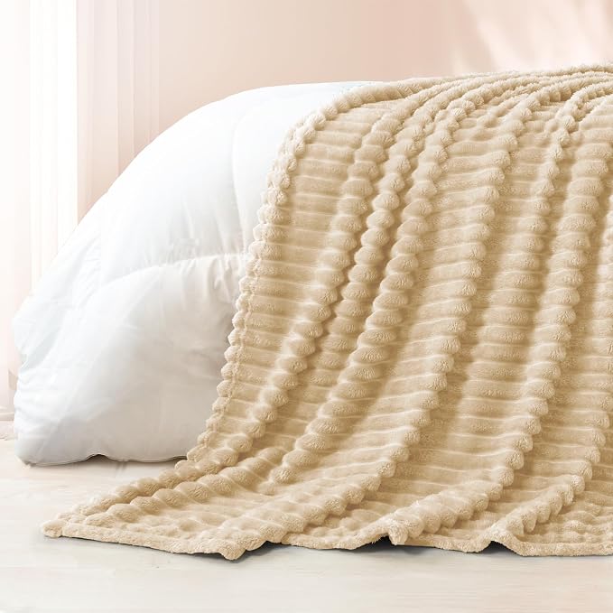 Exclusivo Mezcla Striped Fleece Throw Blanket for Couch, Sofa, Bed, 50"x60" | Soft Breathable Cozy Bed Blankets, Lightweight Plush Fluffy Fuzzy Jacquard Decorative Blankets