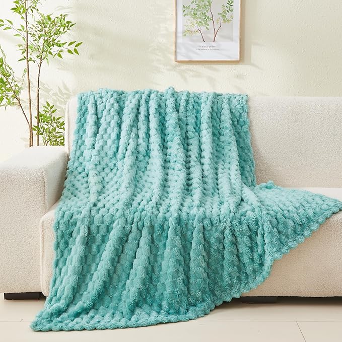 NEWCOSPLAY Super Soft Throw Blanket Sage Green Premium Silky Flannel Fleece 3D Clouds Stylish Jacquard Lightweight Bed Blanket All Season Use 350GSM (Sage Green, Throw(50"x60"))