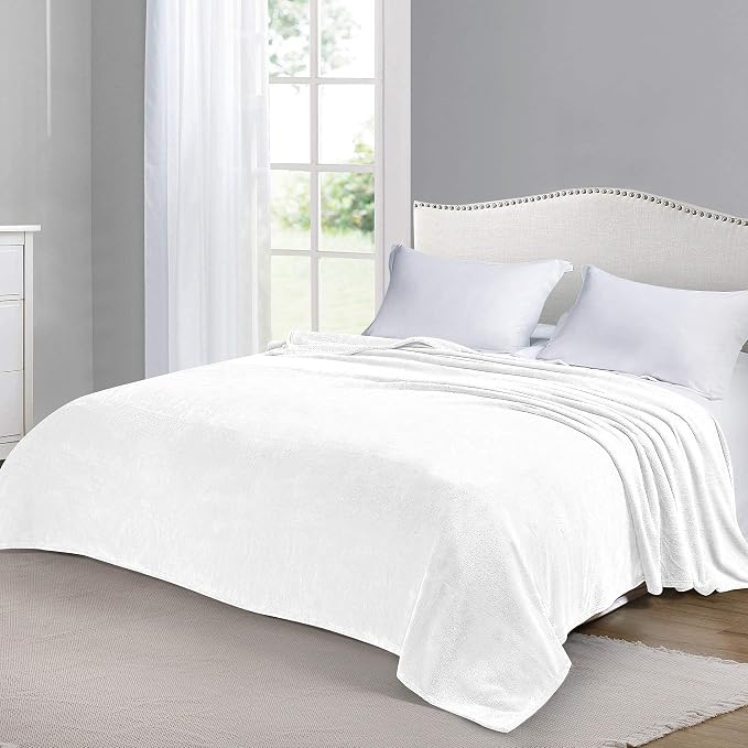 BEDELITE Fleece Blanket Soft Plush Twin Size Blanket White 60"x80" | Ultra Soft Fleece, Plush Microfiber, Lightweight Warmth, All Season Comfort, Fade Resistant, Machine Washable, Couch Sofa Bed