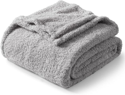 Exclusivo Mezcla Fleece Bed Blankets King Size for Bed, 90" x 104" | Super Soft and Cozy Fluffy Blanket for Women, Lightweight and Fuzzy Large Blanket for Bedroom , All Season, Light Grey