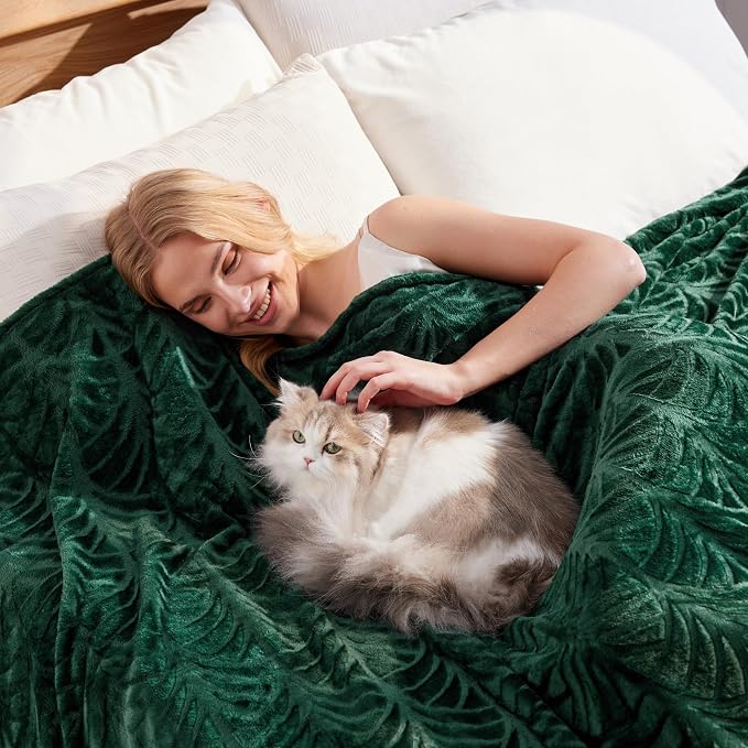 Whale Flotilla Soft Flannel Fleece Twin XL Size Bed Blanket, Emerald Green | 90"x66" Cozy Lightweight Breathable Coverlet, Plush Fluffy Bedspread, Vintage Pattern Decorative Blanket for Dorm, All Season