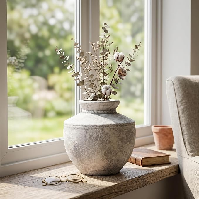 Rustic Farmhouse Vase 6 Inch Small Ceramic Flower Vases Decorative Vintage Pottery Vase for Home Decor Living Room Kitchen Coffee Table Bedroom Shelf Centerpiece