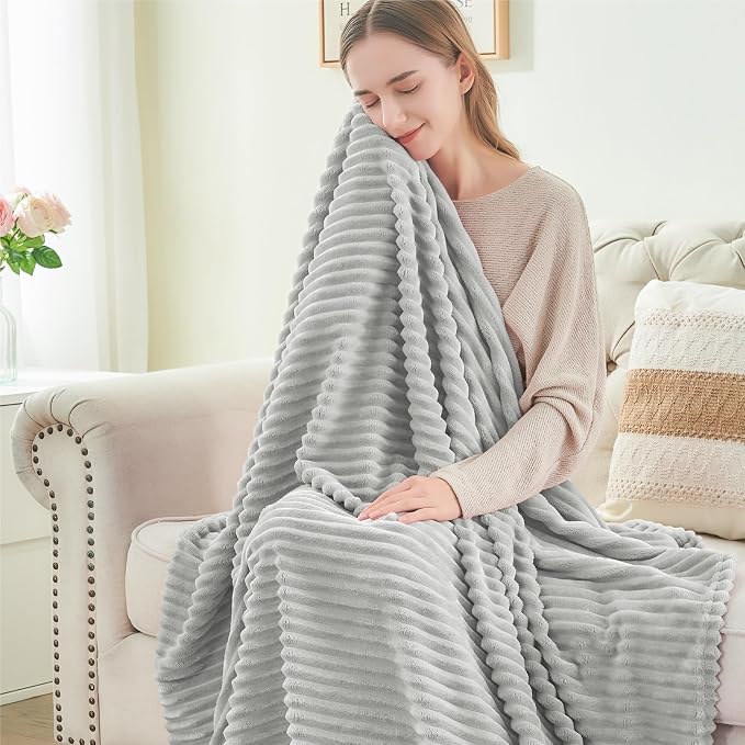 BEDELITE Ribbed Jacquard Light Grey Fleece Twin Blanket for Bed, 60x80 Inch | Soft Warm Decorative Fluffy Blanket, Cozy Plush Lightweight Fuzzy Throw Blanket for Couch Sofa Room Decor, Gift for Women