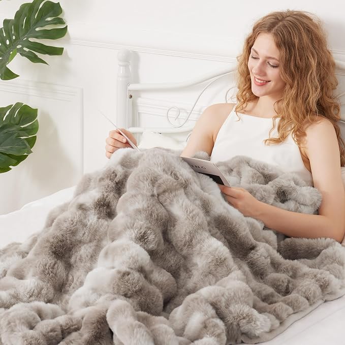 Comelady Soft Fluffy Faux Fur Throw Blanket 60"x80", Bubble Plush Texture | Tie-dye Brown Thick Fuzzy Blanket, No-Shedding, Aesthetic & Cozy for Couch Bed Room Decor, Warm Gift for Women Men