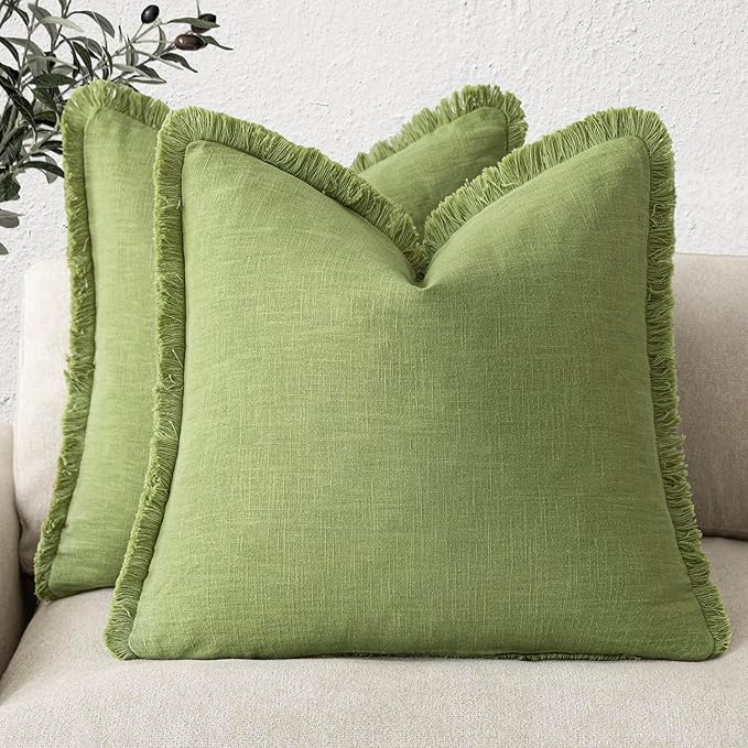 Foindtower Set of 2 Decorative Linen Fringe Throw Pillow Covers Cozy Boho Farmhouse Cushion Cover with Tassels Soft Accent Pillowcase for Couch Sofa Bed Living Room Home Decor,22×22 Inch,Lush Green