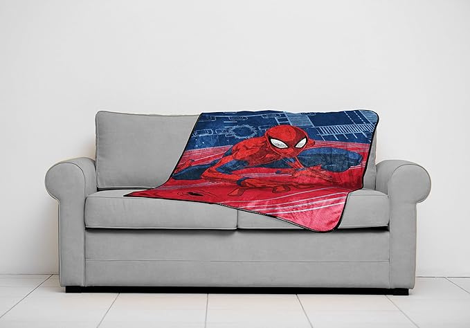 Jay Franco Plush Throw Blanket – 46" x 60" Inch Cartoon Kids Soft & Cozy Fleece Throw for Bedroom & Couch Décor, Official Licensed Product, Red - Spiderman