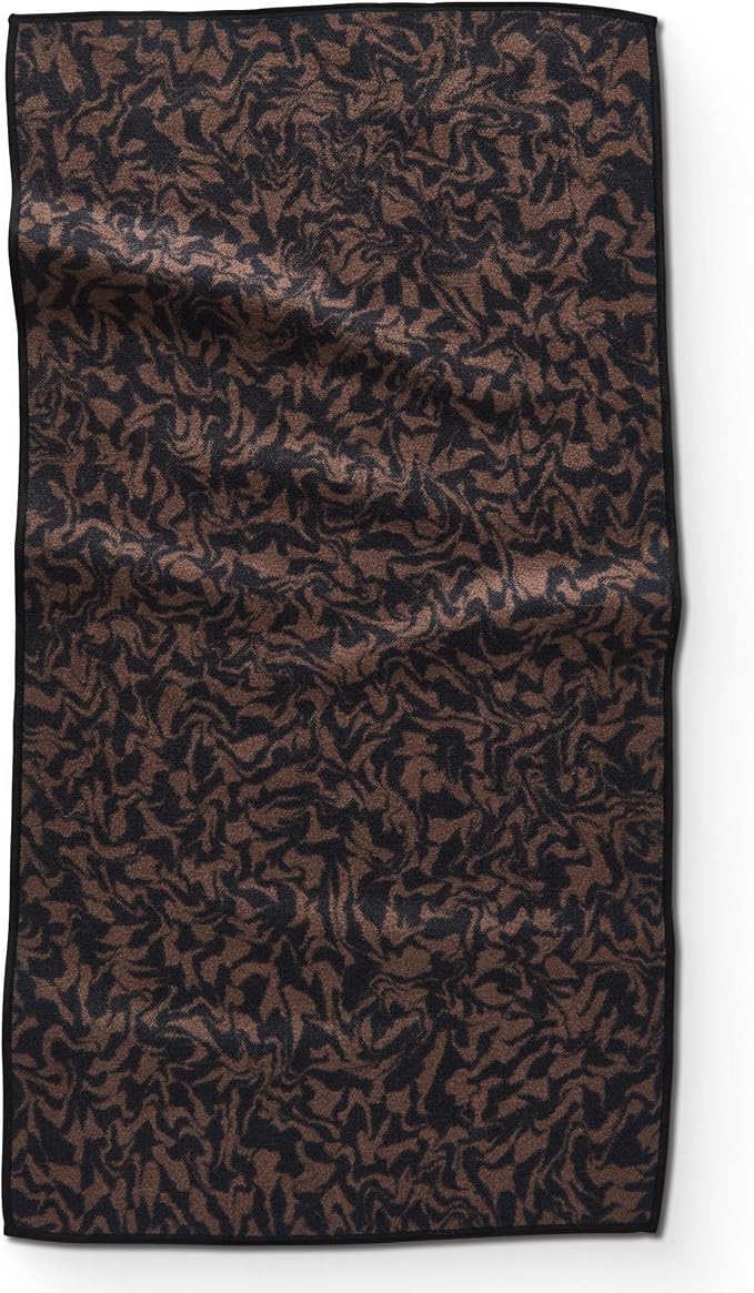 GEOMETRY Gym Towel for Working Out - Compact & Quick Dry, Super Absorbent Microfiber Sweat Towel - Premium Microfiber for Gym - Zig, 16" x 30", 1 Piece