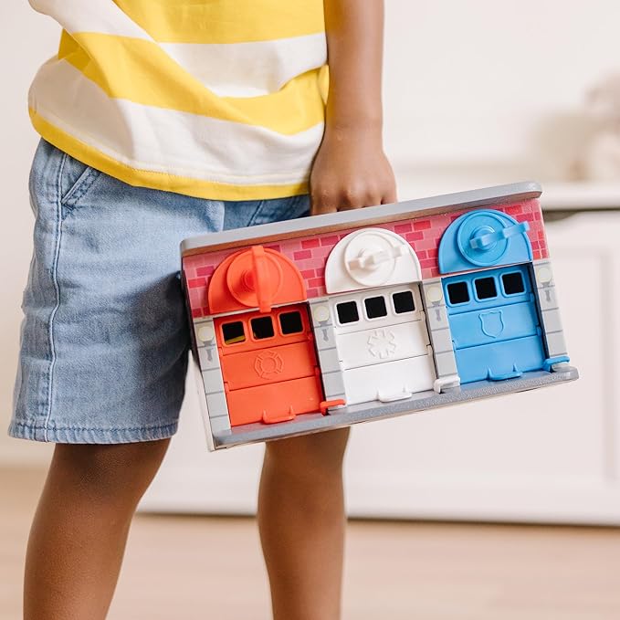 Melissa & Doug Toy Keys and Cars Wooden Rescue Vehicles and Garage (7 pcs) Toddler Pull Back Toys, Toy Garage for Kids Ages 3+