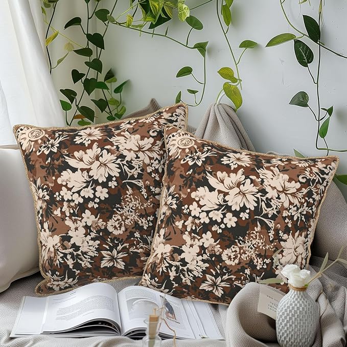 Vintage Brown Cream Floral Velvet Pillow Covers 18x18 Inch Tapestry Neutral Flowers Throw Pillows for Couch Cushion Covers Pillowcase Boho Farmhouse Pillow Cases for Sofa Bed Bedroom