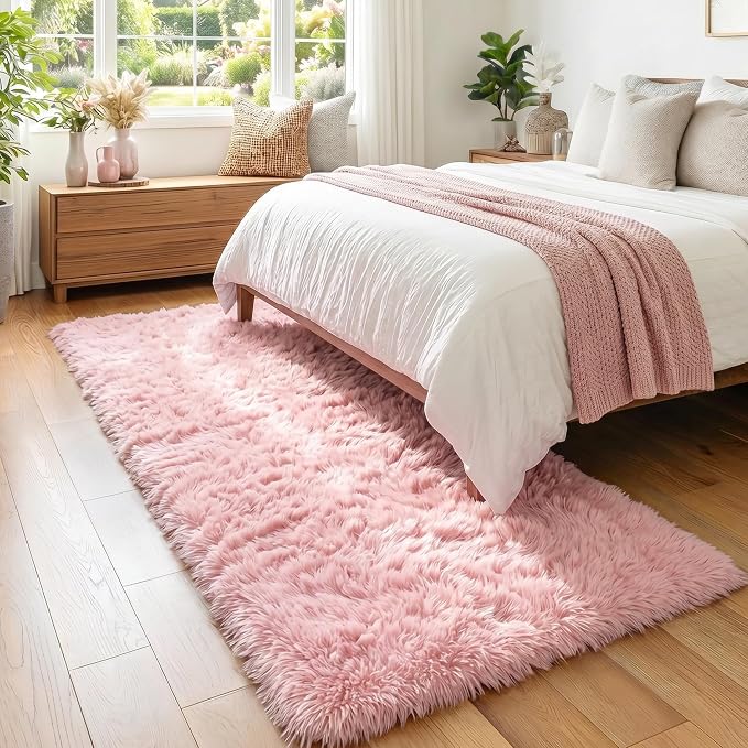 Pink Runner Rugs for Girls Bedroom, Plush Fluffy Hallway Rug 2x6 Ft, Kawaii Vibrant Carpet for Living Room, Non-Slip Long Bedside Rugs,Girls Nursery Kids Girls Princess Room Decor Aesthetic Light Pink