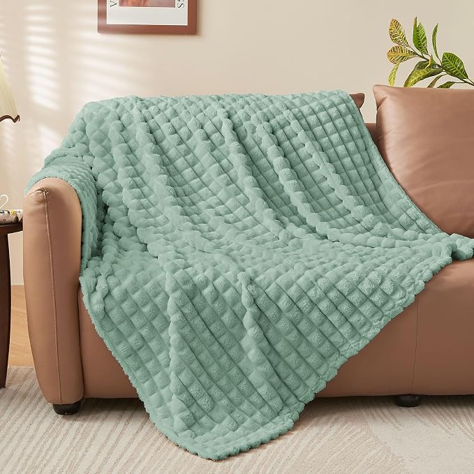 BEDELITE Sage Green Fleece Throw Blanket for Couch, 50x60 Inches | Soft Warm Fuzzy Fluffy Blanket for Bed Sofa, Lightweight Plush Cozy Blankets for Home Room Decor, Gift for Women, All Season