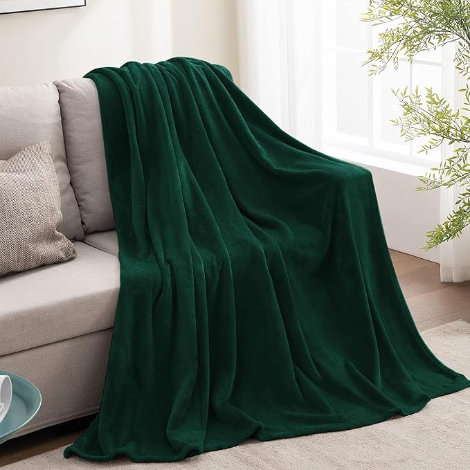 BEDELITE Fleece Blanket Soft Plush Twin Size Blanket Forest Green 60"x80" | Ultra Soft Fleece, Plush Microfiber, Lightweight Warmth, All Season Comfort, Fade Resistant, Machine Washable, Couch Sofa Bed