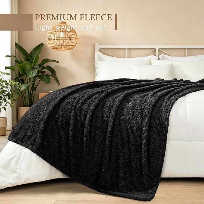 Exclusivo Mezcla Fleece Bed Blankets King Size for Bed, 90" x 104" | Super Soft and Cozy Fluffy Blanket for Women, Lightweight and Fuzzy Large Blanket for Bedroom , All Season, Black
