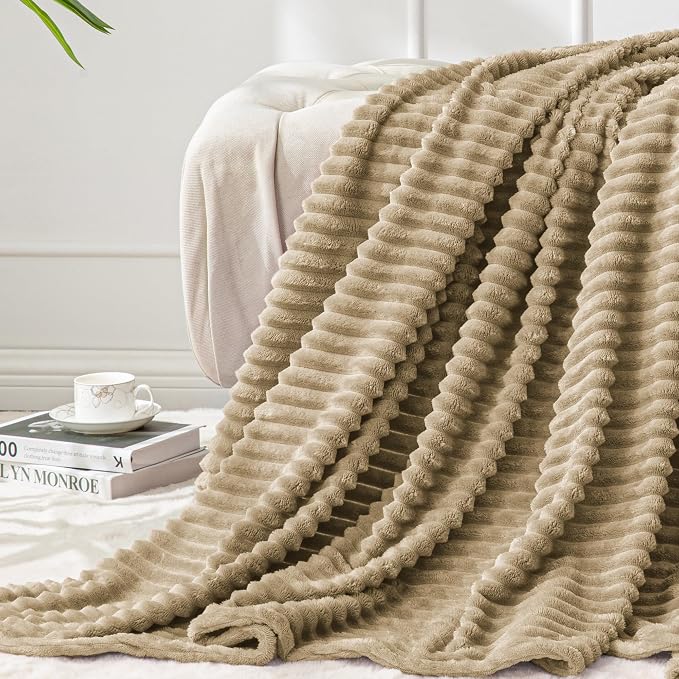 BEDELITE 3D Ribbed Jacquard Brown Fleece Twin Blanket for Bed, 60x80 Inch | Soft Warm Decorative Fluffy Blanket, Cozy Plush Lightweight Fuzzy Throw Blanket for Couch Sofa Room Decor, Gift for Women
