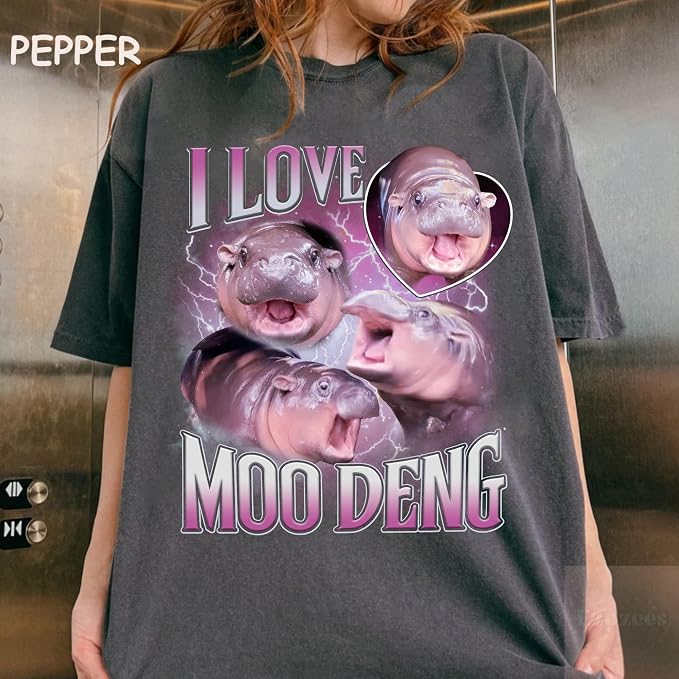 YOUNG GREEN Moo Deng Sweatshirt Moo Deng Bouncy Pig T-Shirt The Cute Baby Hippo Sweatshirt Gift For Moo Deng Lovers