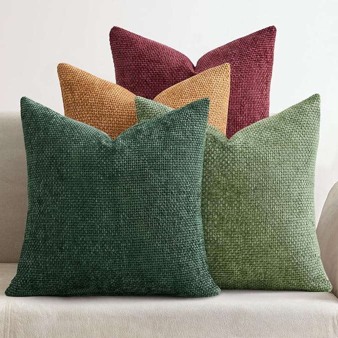 MIULEE Soft Decorative Chenille Pillow Covers Christmas Dark Green 18x18 | Pack of 4，Christmas Decor, Green Red Accent Set, Couch Throw Pillows, Farmhouse Boho Cushion Covers for Sofa Bed Living Room