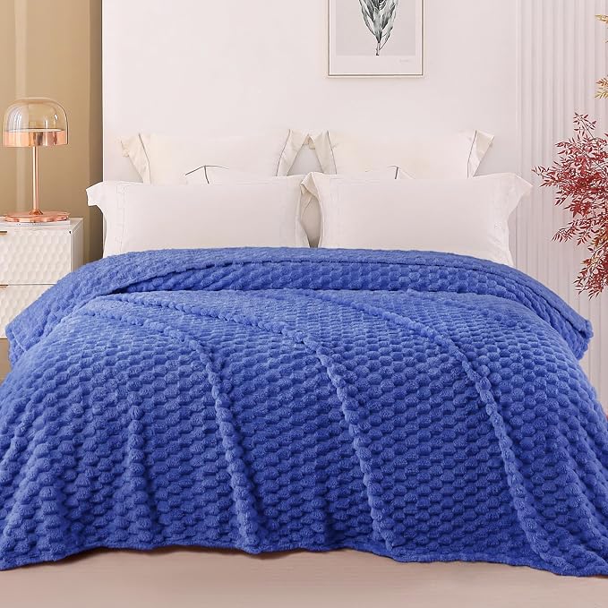 Exclusivo Mezcla 3D Fleece King Size Blanket for Bed, Cobalt Blue | Extra Soft Fuzzy Plush Lightweight Bed Blankets, Cozy Fluffy Decorative Blankets for All Seasons, 90x104 Inches