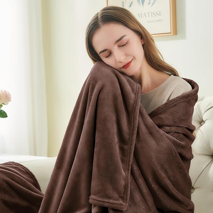 BEDELITE Fleece Blanket Soft Plush King Size Bed Blanket Brown 108"x90" | Ultra Soft Fleece, Plush Microfiber, Lightweight Warmth, All Season Comfort, Fade Resistant, Machine Washable
