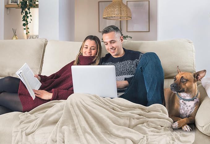 Utopia Bedding Ultra Soft Fleece Bed Blanket Twin Size Linen (60x80 Inches) | Microfiber Plush Warm Lightweight Breathable Cozy Blanket Anti-Static, All Season Use, Gift for Women and Men