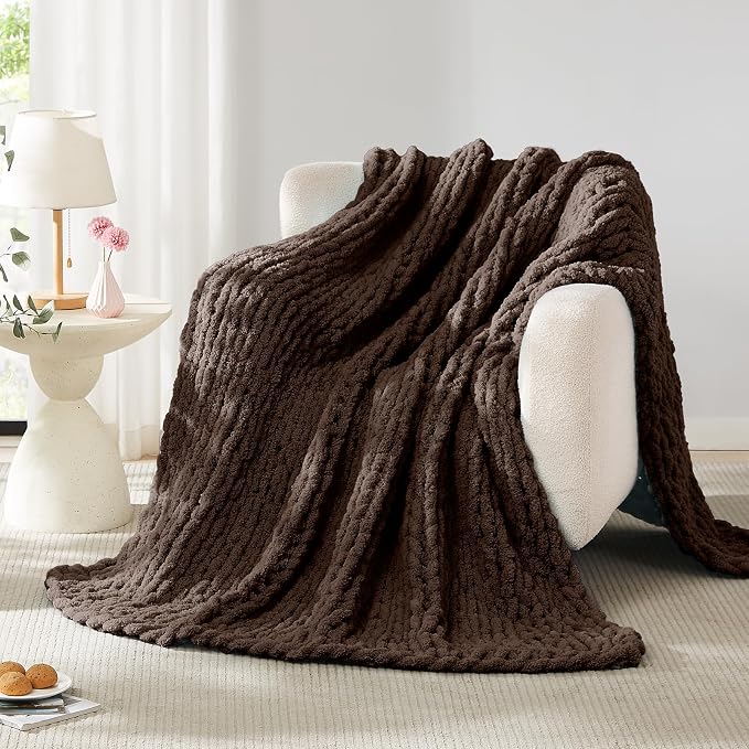 L'AGRATY Chunky Knit Throw Blanket for Couch, 60 x 80 Inches, Cocoa Brown | Handmade Chenille Crochet Blanket for Sofa Bed, Thick Cable Knitted Blankets for Room Home Decor, Birthday Gift for Women Mom