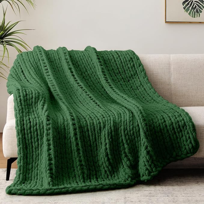 Negwoo Chunky Knit Throw Blanket, Knitted Throw Chenille Yarn, 60"*80" | Soft Thick Cable Knitted Blankets, Handmade Big Thick Blanket, Machine Washable Cute Comfy Blanket for Home Decor,Grass green