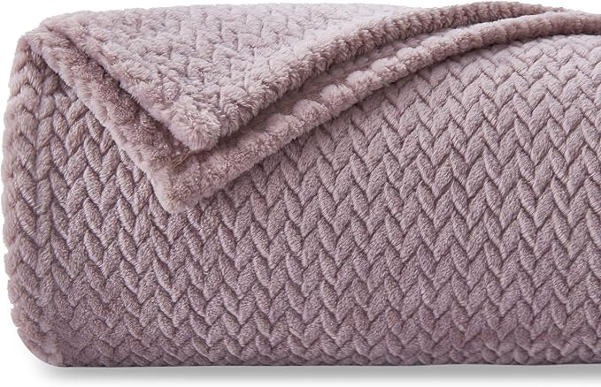 NEWCOSPLAY Fleece Leaves Pattern Throw Blanket, Light Purple, 50"x60" | Super Soft Throw Blanket, Lightweight Cozy Bed Sofa Blanket, Premium Silky Flannel Fleece, Travel Blanket for All Season Use