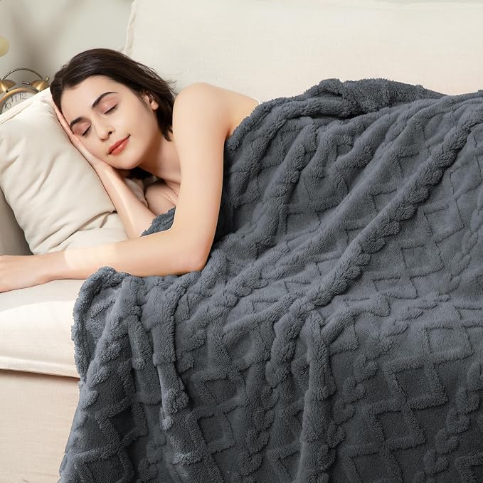 Aganear Fleece Throw Blanket for Couch Sofar 50"x60" Grey | Lightweight Fuzzy Throw,Warm Gift for Women,Christmas,Housewarming,Soft,Boho Design for Room Home Decor,All-Season Use