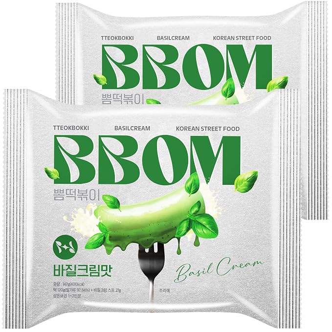 BBOM Instant Korean Tteokbokki Pouch – Basil Cream Flavor Korean Rice Cakes – Easy to Prepare Street Food – Includes Tray, Rice Cakes & Powder Sauce, 5.19 oz (147 g) x 2
